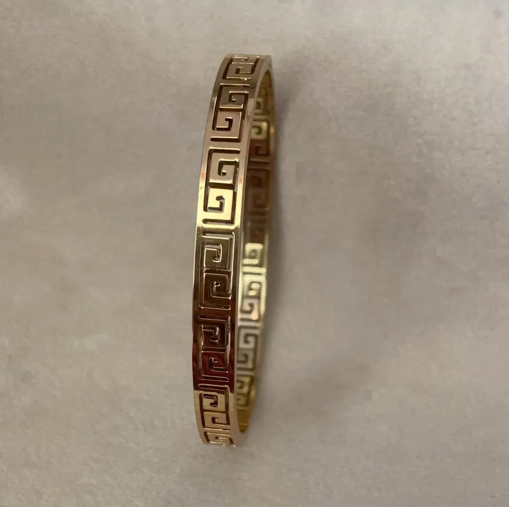 Trendy bangle bracelet