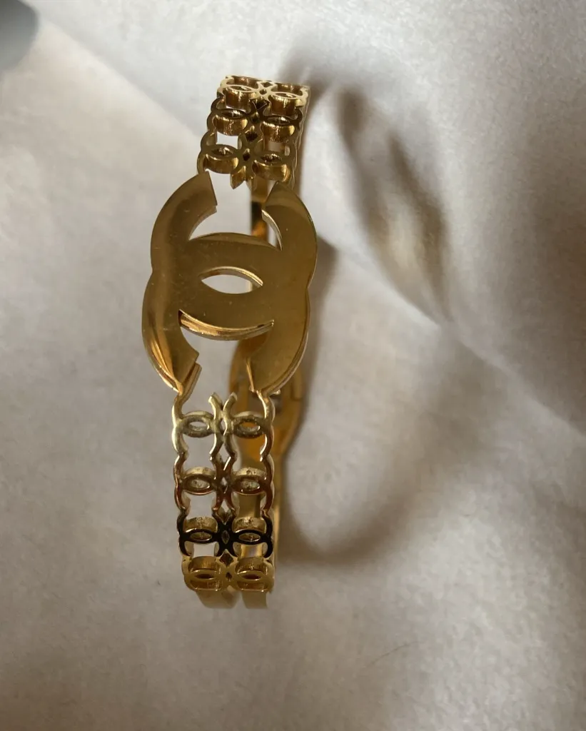 Channel bangle bracelet