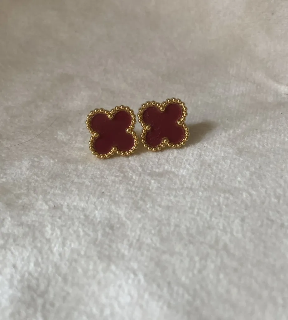 Van Cleef maroon stud earring