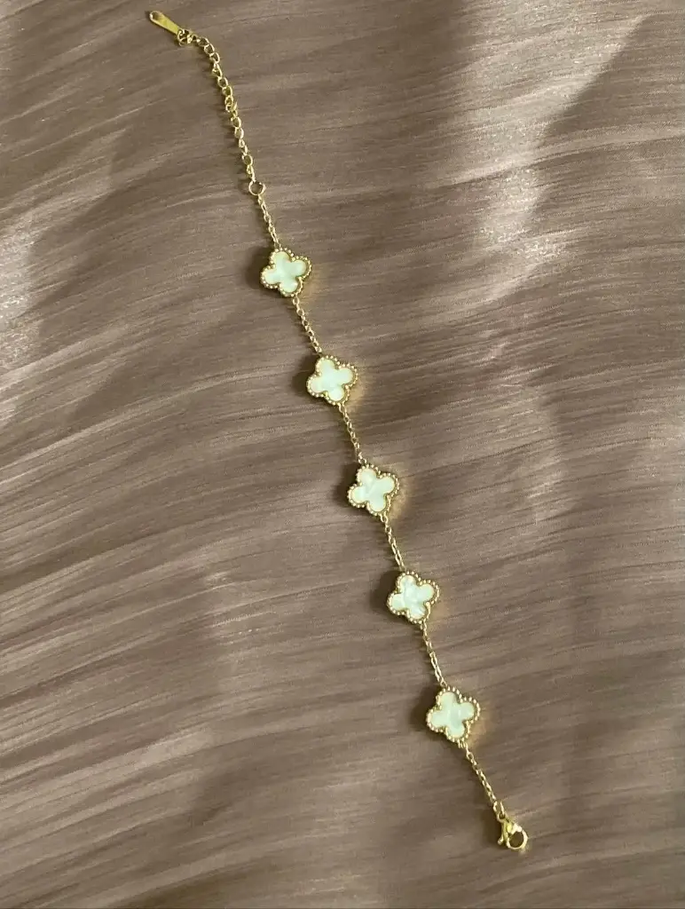 CLOVER BRACELET - WHITE