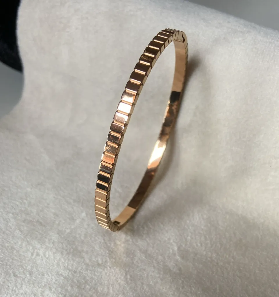 Simple Stackable kada